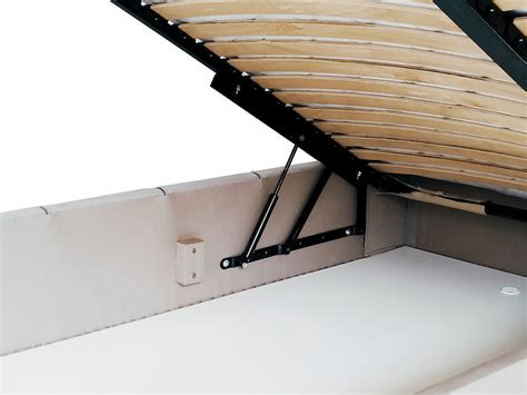 pramoniniai baldai supplier london