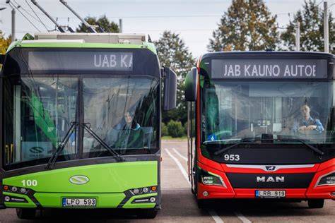 maršrutai Troleibusai ir Autobusai Klinikų stotelėje