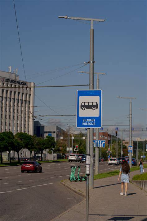 keleiviu-reljetu-stoteliu-ingen