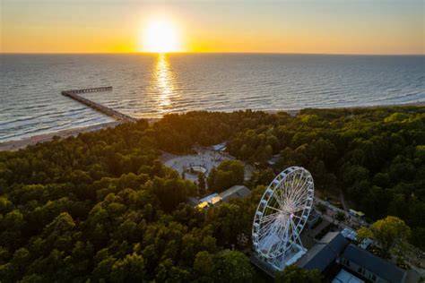 Palanga restoranų kartojimas ir gatvės vaizdas