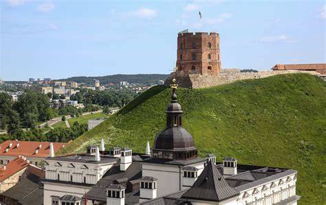 Senamiesčio naktinė panorama