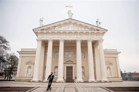 Vilniaus arkikatedros lobynas požemiuose