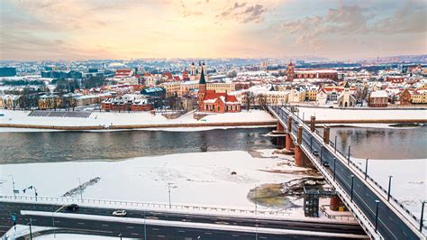 Kaunas miesto panorama ir upė Nemunas