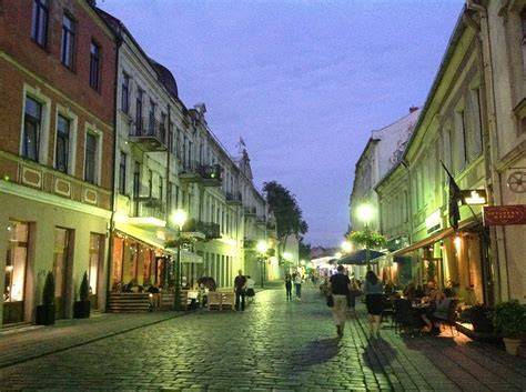 kauno senamiestis gotika modernizmas vizualiai