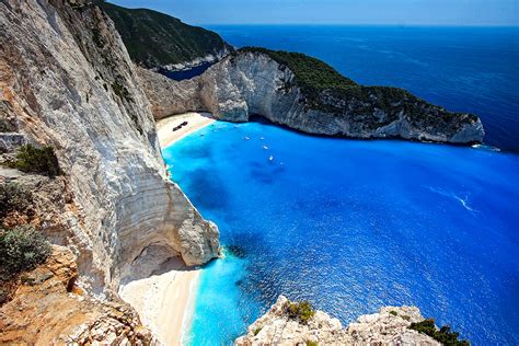 Zakinto salos žydrų urvų bei Navagio vaizdas