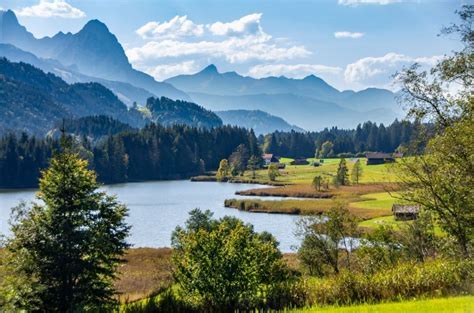 Austrijos kulinarinės tradicijos ir kavinių kultūra