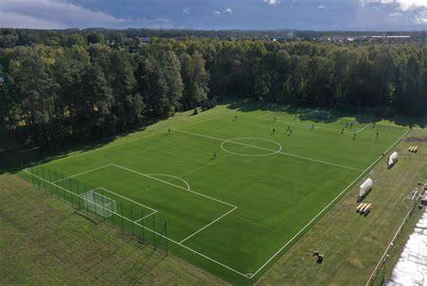dideli kompleksas Bona Natura su futbolo aikštele