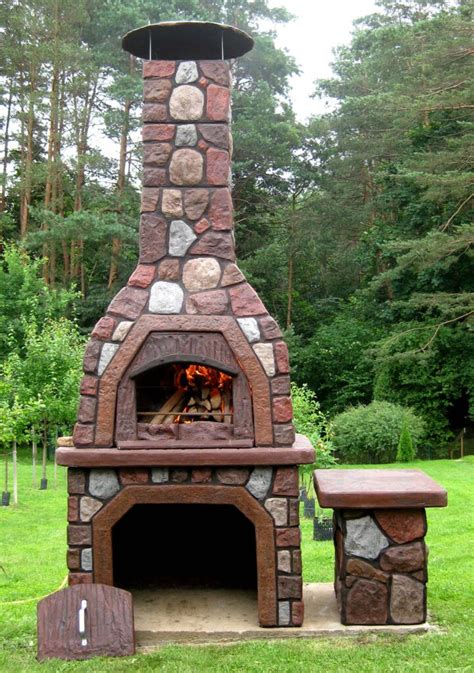pirties pastatas ir lauko židinys