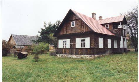 žvejo sodybos muziejaus eksponatai (įvairūs istoriniai daiktai)