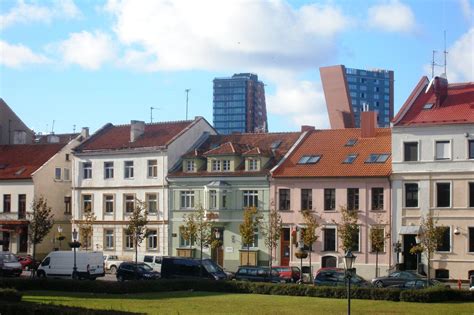 Klaipėdos senamiestis su Dangė viešbučio fasadu