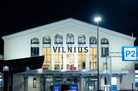 Vilniaus oro uosto sparnas ir dangus (infografikos kontekstas)