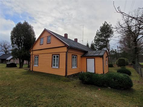 viliojantys ir dideli vaismedžiai sodyboje