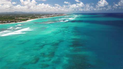 Turquoise Caribbean water at a Cuban reef