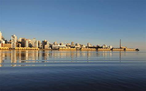 Porto Alegre uosto ir miesto silueto iliustracija