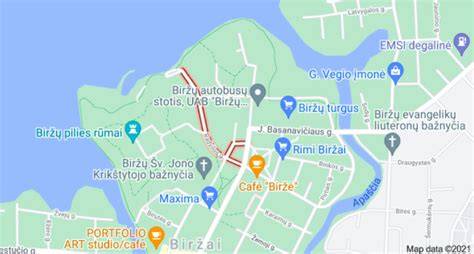 Biržų pilies vaizdas Rotušės gatvėje
