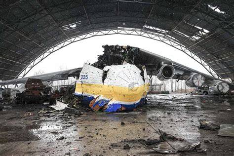 AN-225 hostomel nuolaužos detalės