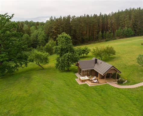 Harmony Park požymiai: miškai, vilų kompleksai, vandens telkiniai