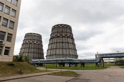 Vilniaus termofikacinė elektrinė išorės panorama (įspūdinga teritorija)