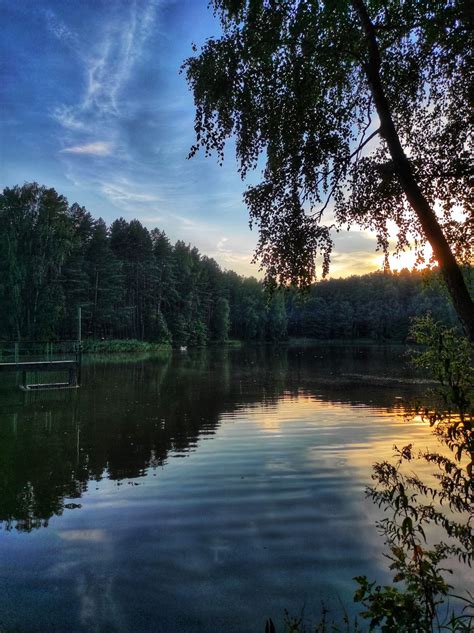 romantiškas vakaras prie ežero (4 žodžiai)