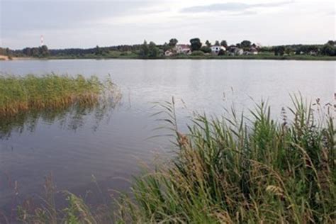 suvenyrinė sodyba ir vandens telkinys