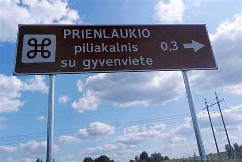 Prienlaukio piliakalnis su aplinka